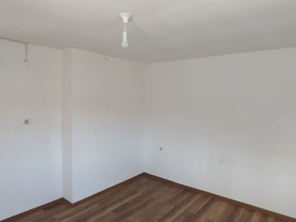 Een volledig gerenoveerde vrijstaande woning op groot stuk grond - Afbeelding 5