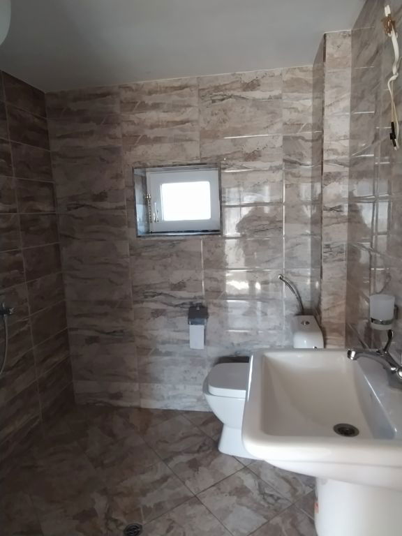 Een volledig gerenoveerde vrijstaande woning op groot stuk grond - Afbeelding 7