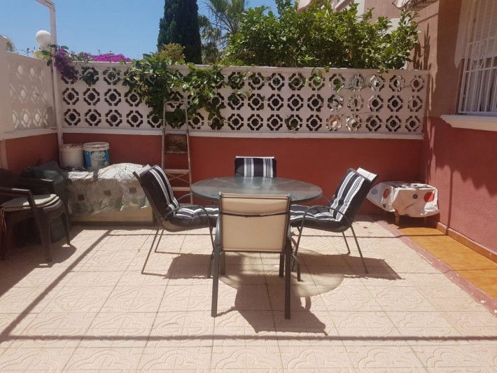 Appartement op de begane grond met een groot terras - Afbeelding 2