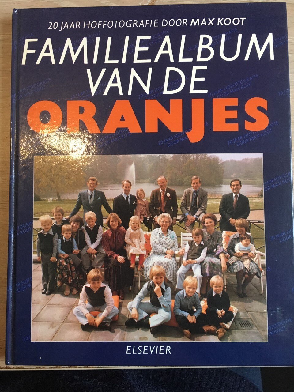 Familiealbum van de Oranjes - Ans Herenius-Kamstra - nr. 1