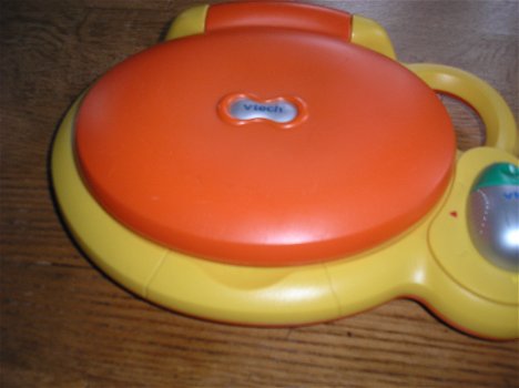 Vtech kindercomputer - zeer leerzaam - met cijfers - met letters - met spellen en muziek - 1