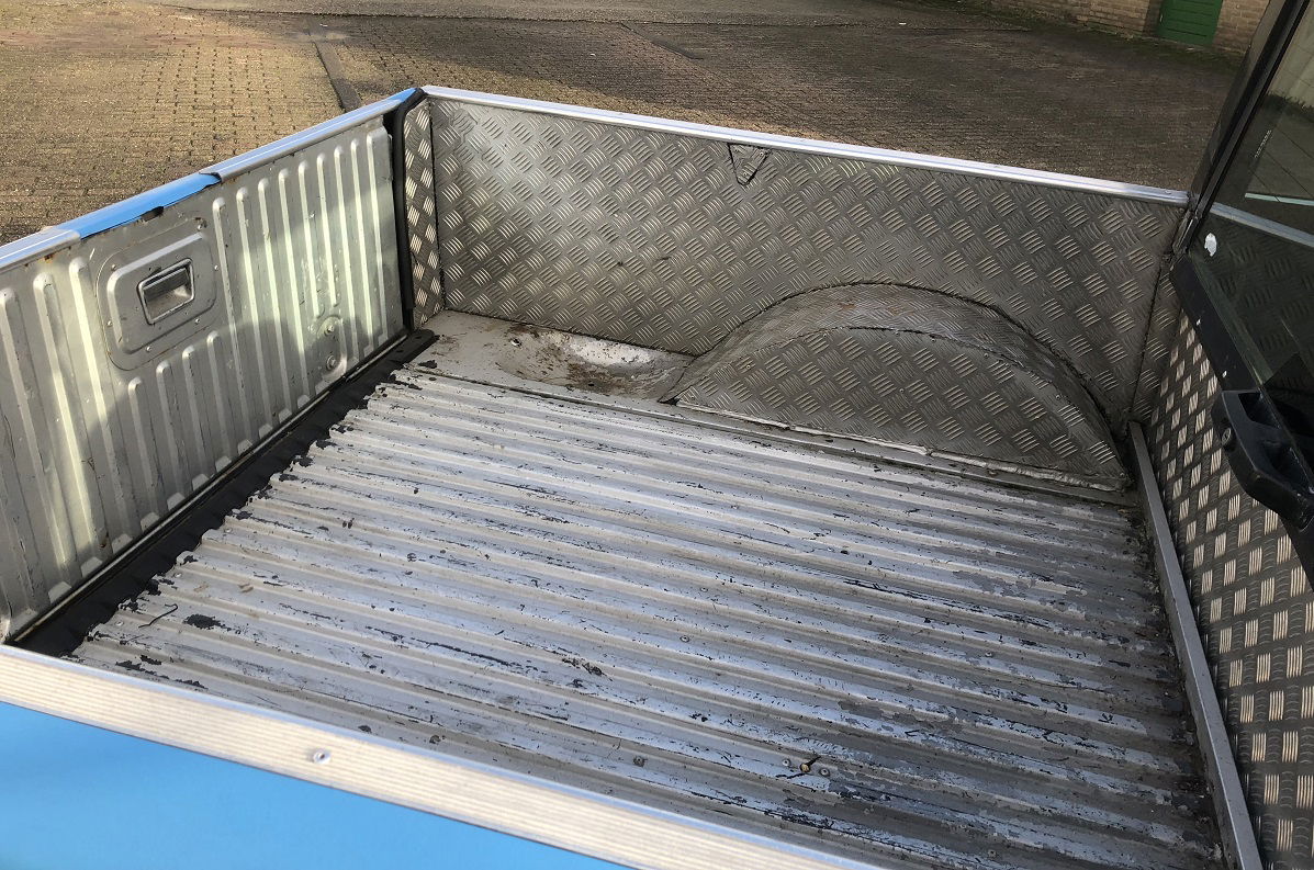 Hele unieke Range Rover Pickup 3,9 v8 INJECTIE - Afbeelding 5