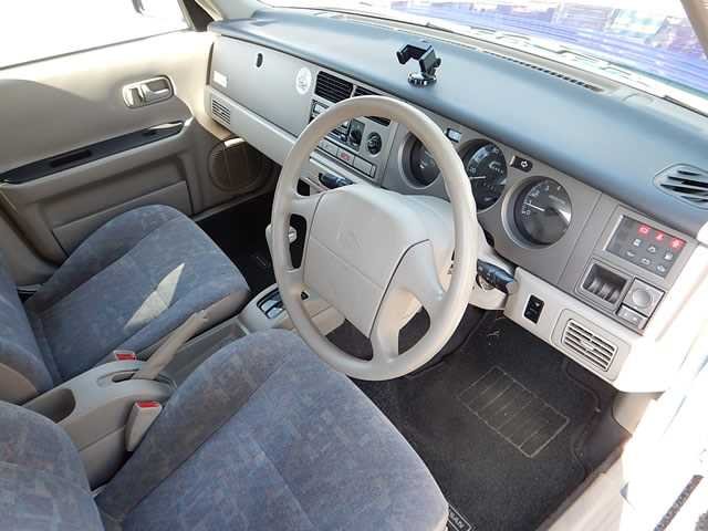 Unieke Nissan Rasheen 4x4 - Afbeelding 2