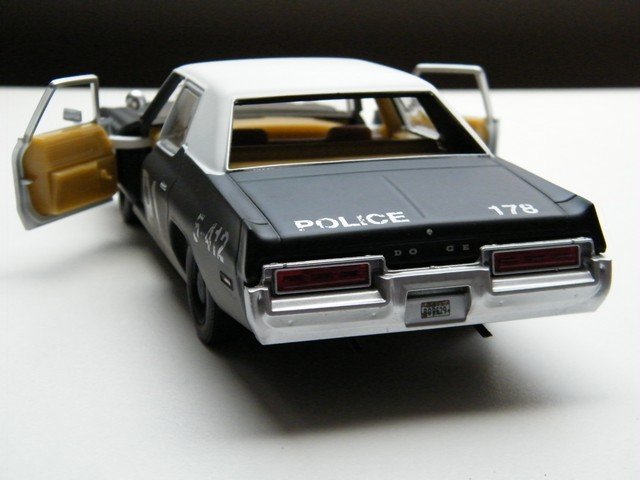 Nieuw in doos! Dodge Monaco – Blues Brothers – Greenlight modelauto 1:24 - Afbeelding 2