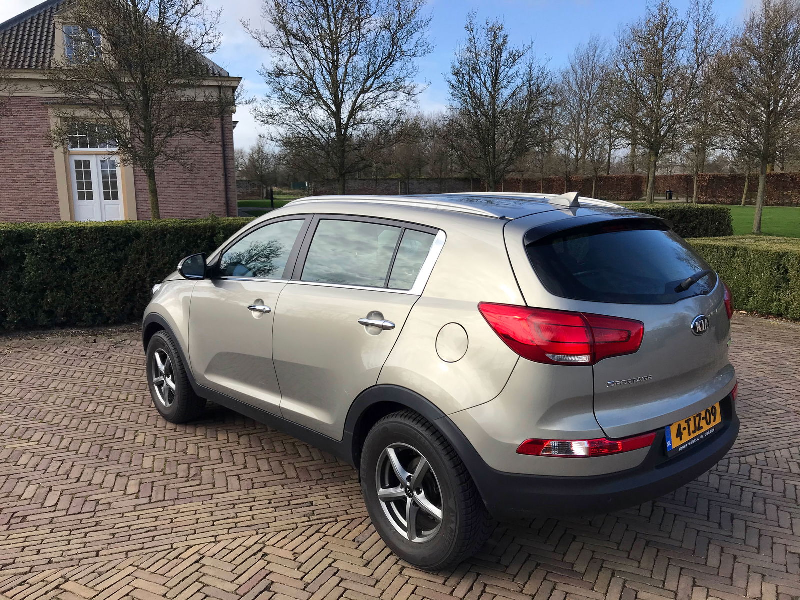 KIA Sportage 1.6 GDI 2WD Business Line edition 2014 Grijs - Afbeelding 3