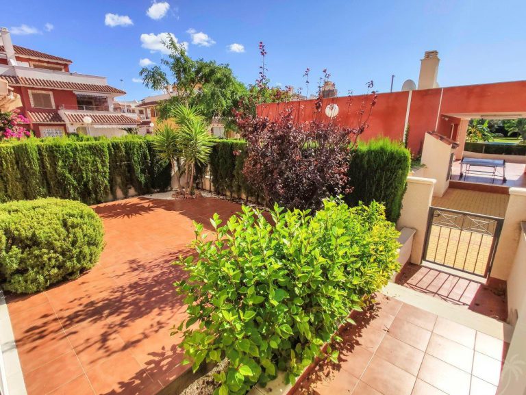 Uw Appartement in PUNTA PRIMA aan mooi zwembad in prachtige tuinen - Afbeelding 6