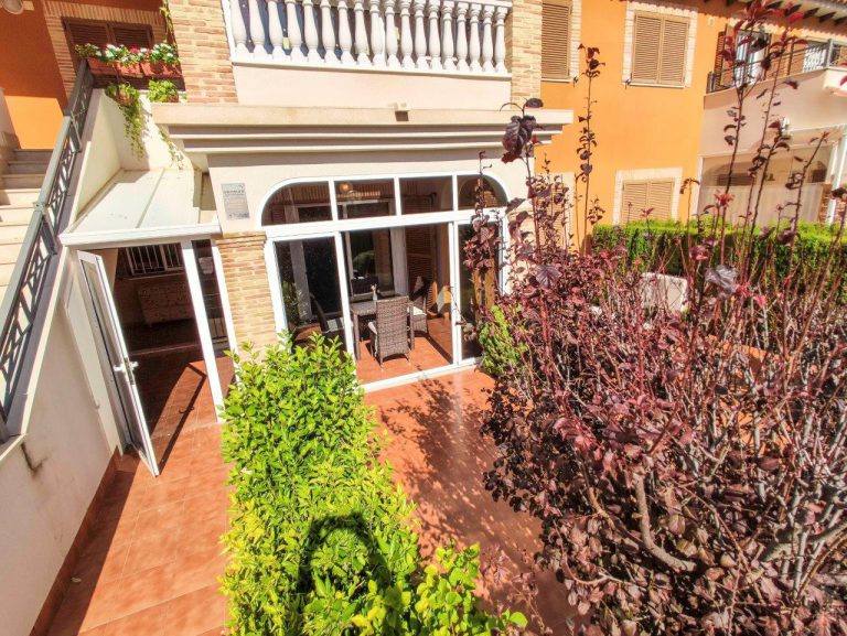 Uw Appartement in PUNTA PRIMA aan mooi zwembad in prachtige tuinen - Afbeelding 7
