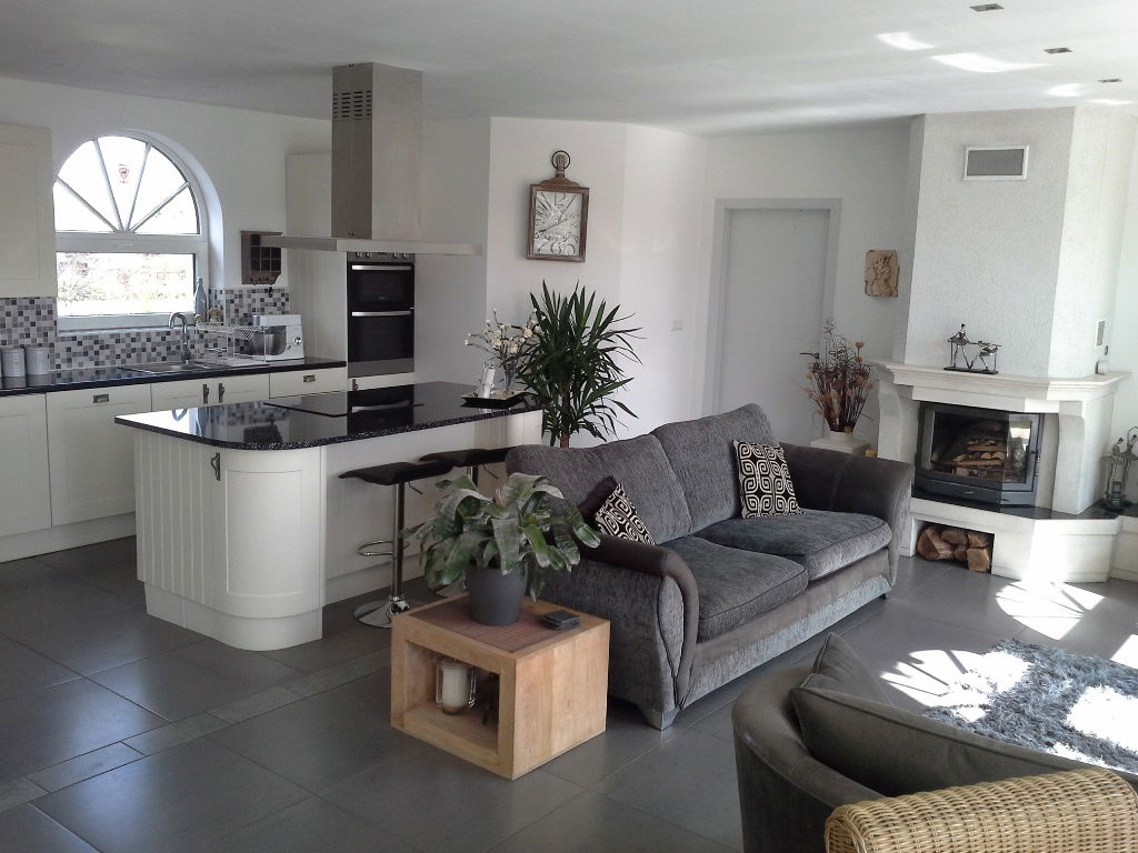 Prachige villa met zwembad - Afbeelding 4