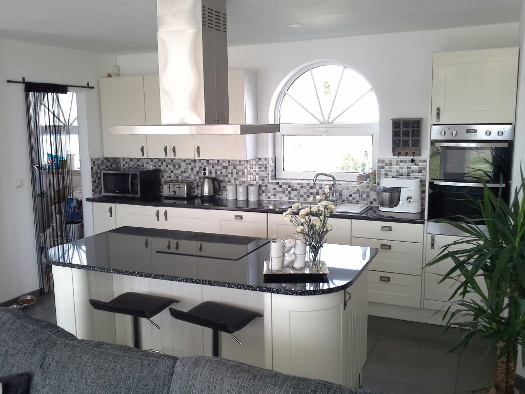 Prachige villa met zwembad - Afbeelding 5