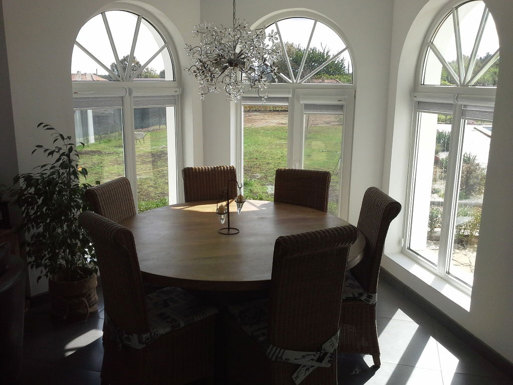 Prachige villa met zwembad - Afbeelding 8