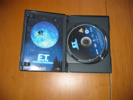 E. T. The Extra Terrestrial dvd Special Edition 2 dvd - 1