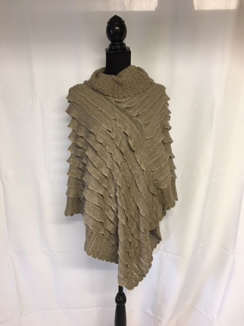 Beige Poncho met col - nr. 1