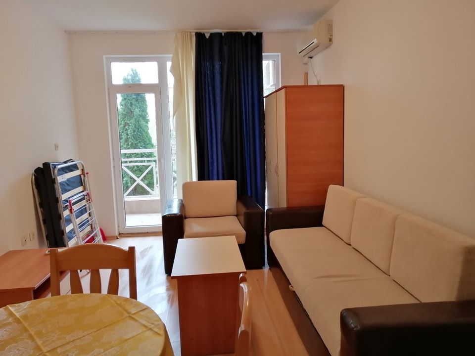 Een gemeubelde studio in Sunny Beach te huur - Afbeelding 6