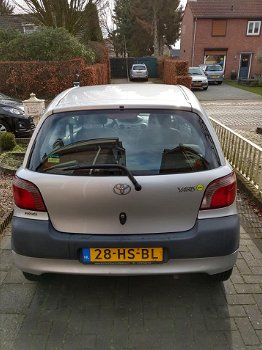 Toyota Yaris 1.0 16V Vvti 3DR 2001 Nieuwe APK - 2