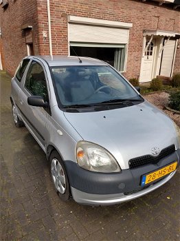 Toyota Yaris 1.0 16V Vvti 3DR 2001 Nieuwe APK - 3