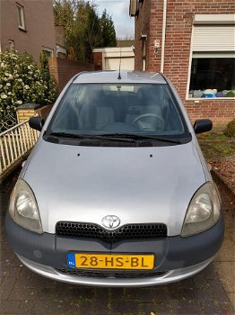 Toyota Yaris 1.0 16V Vvti 3DR 2001 Nieuwe APK - 4