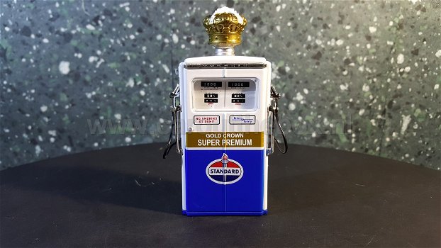 1954 Tokheim 350 twin gas pump Golden Crown oil 1:18 Greenlight - 0