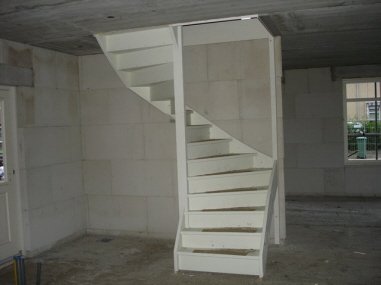 Trappen Geplaatst € 1.750,00 - 0