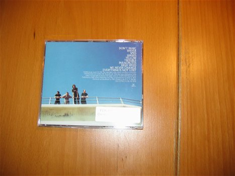 Coldplay: Parachutes (CD) - 2