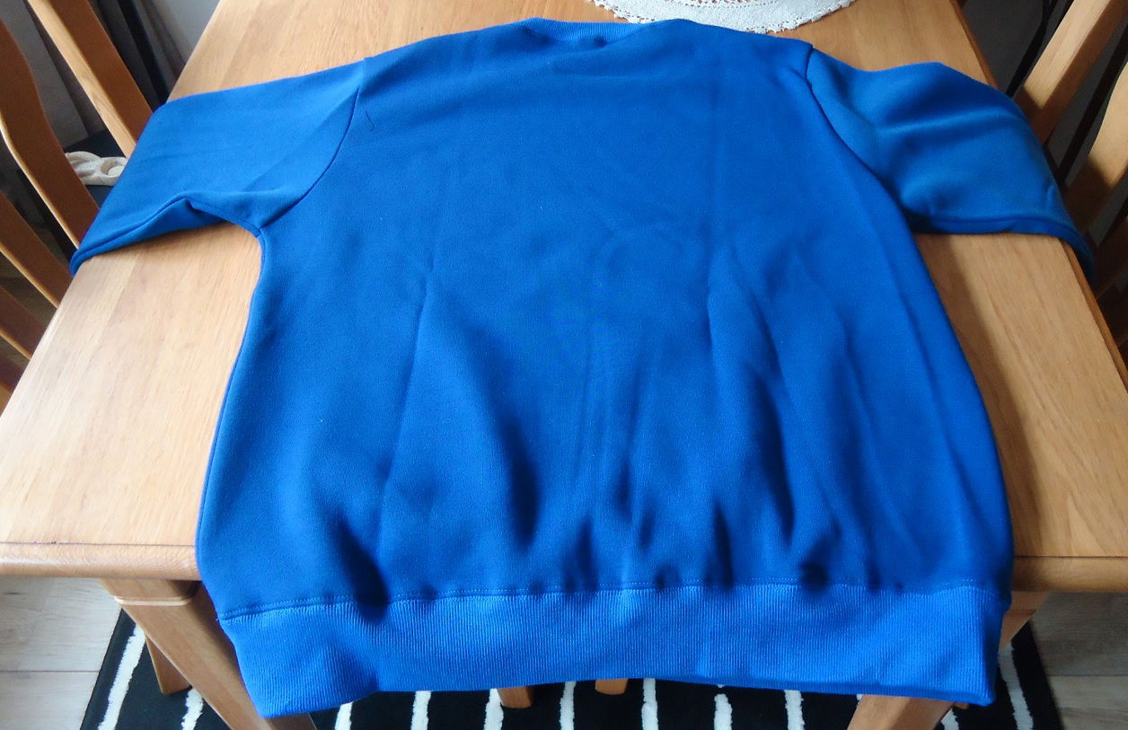 Te koop nieuwe blauwe sweater met print van Eqmpowy, maat L. - Afbeelding 5