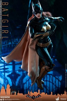 Hot Toys Batman Arkham Knight Batgirl VGM40 - 1