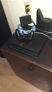 Te koop aangeboden playstation 4 pro 1tb. - 0