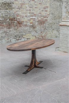 Walnoten ovale tafel 200x100cm Meubelfabriek Westra - 1