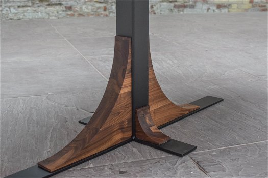 Walnoten ovale tafel 200x100cm Meubelfabriek Westra - 5