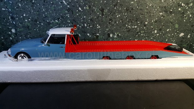 Citroen DS Tissier car transporter blauw 1:18 CMR - 3