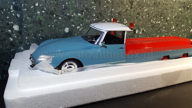 Citroen DS Tissier car transporter blauw 1:18 CMR - 4