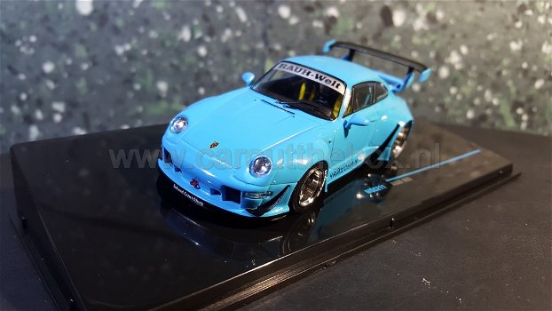 Porsche RWB 993 blauw 1:43 Ixo - 1
