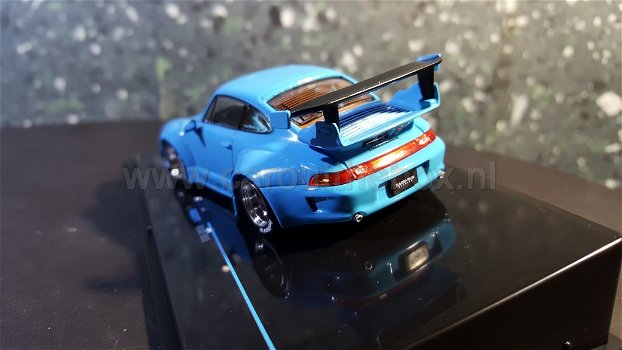 Porsche RWB 993 blauw 1:43 Ixo - 2