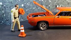 Diorama figuur police figure II TRAFFIC CONES 1:18