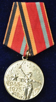 Russische medaille - 30 jaar van de overwinning in de Grote Patriottische Oorlog 1945-1975