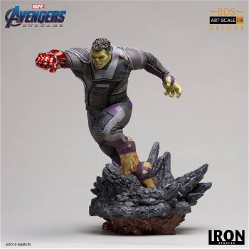 Iron Studios Avengers Endgame Deluxe The Hulk Statue - 0