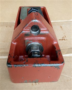 HEAVY DUTY Leveling mounts / Fixatoren / machinestelvoeten - 4