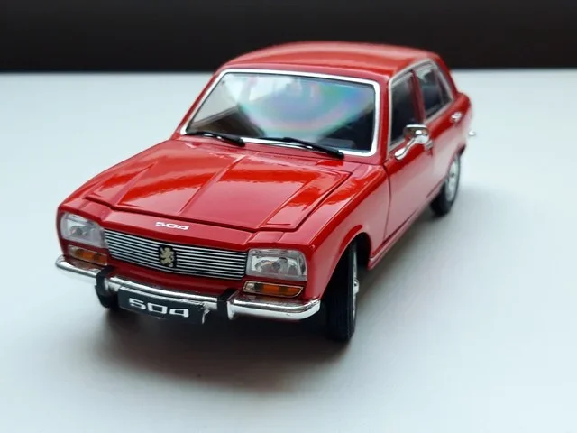Nieuw modelauto in doos! Peugeot 504 – Miniatuur Welly 1:24 - nr. 1