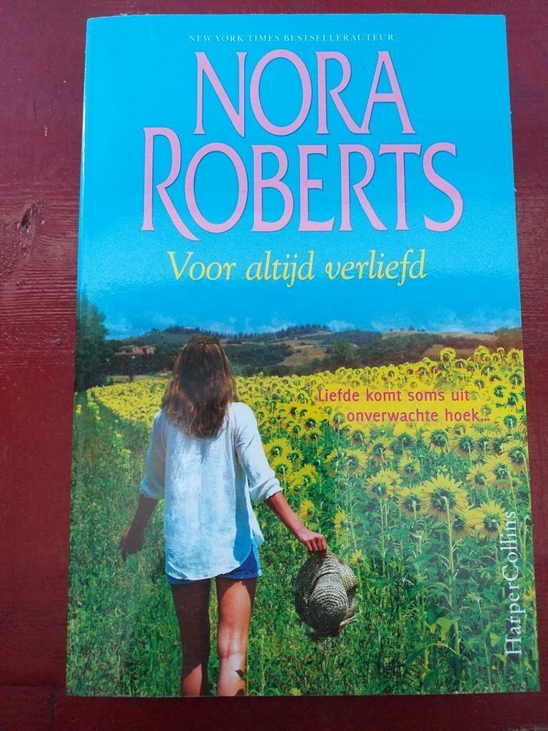 Nora Roberts..............Voor altijd verliefd - nr. 1