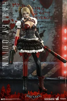 Hot Toys Batman Arkham Knight Harley Quinn VGM41 - 5