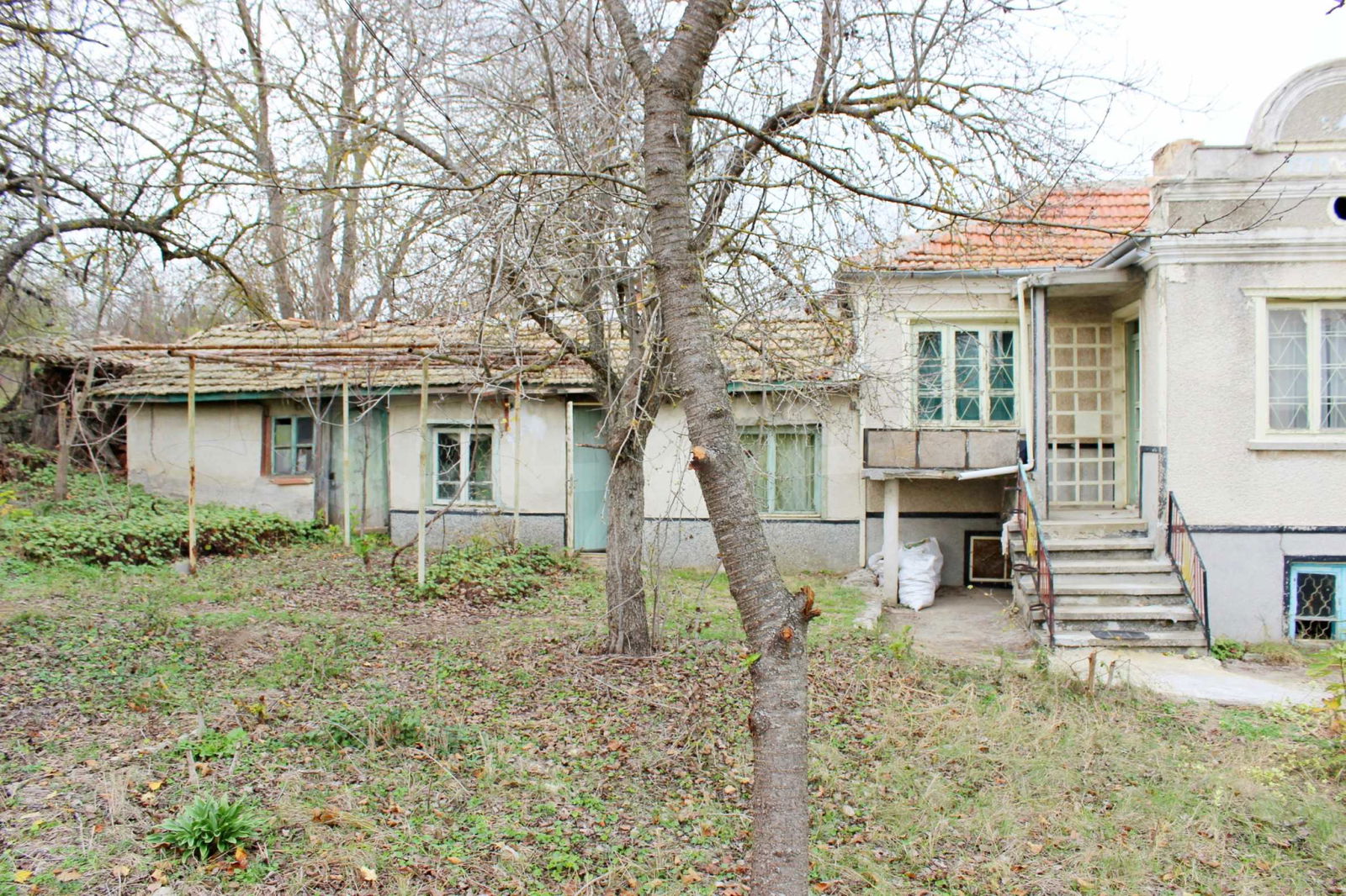 Bakstenen huis met 2 verdiepingen 88 m2, 35 km van Varna en de zee - Afbeelding 7