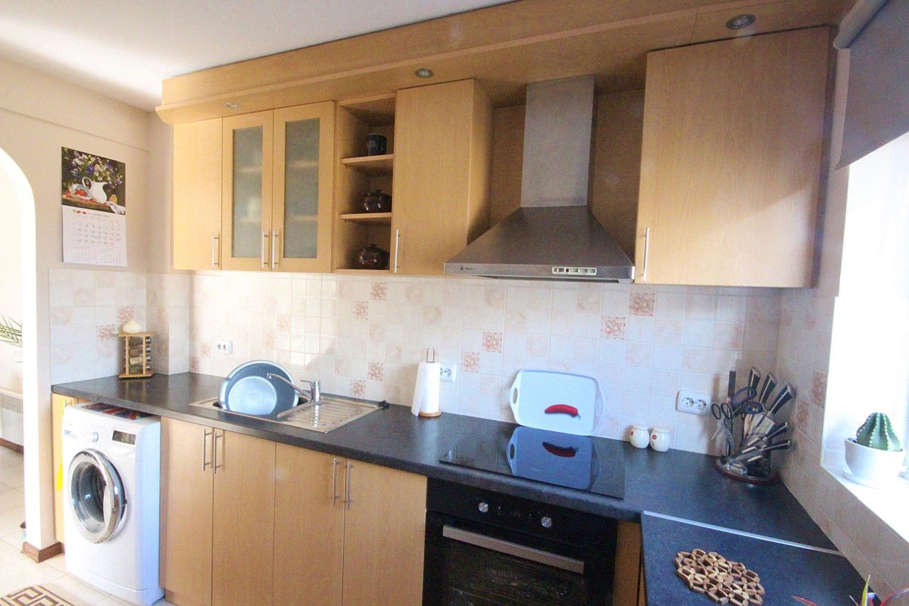 Gemeubelde ruime woning met 2 verdiepingen - Afbeelding 7
