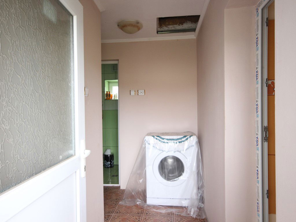 Half gerenoveerde en bemeubelde woning op slechts 38 km van zee - Afbeelding 2