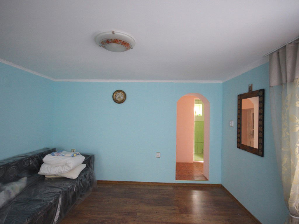 Half gerenoveerde en bemeubelde woning op slechts 38 km van zee - Afbeelding 6