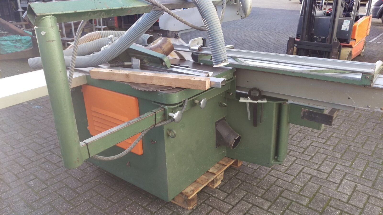 Te koop: Bauerle (Germany) Altendorf paneelzaag / formaatzaag machine - Afbeelding 2