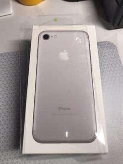 iPhone 8+ grijs - 1