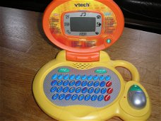 Vtech kindercomputer - zeer leerzaam - met cijfers - met letters - met spellen en muziek