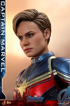 HOT DEAL Hot Toys Avengers Endgame Captain Marvel MMS575 - 2