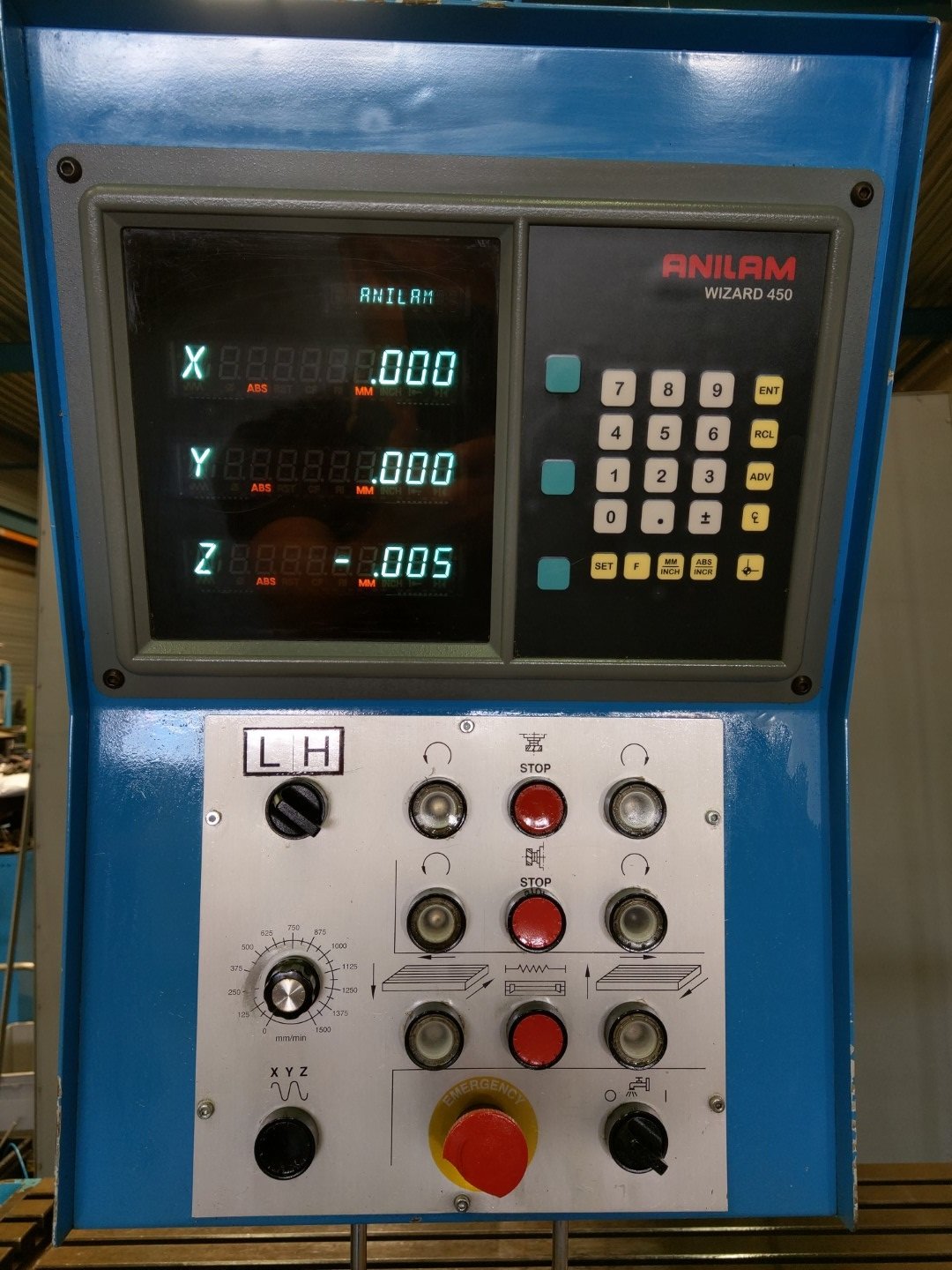 Universal milling machine / Universele freesmachine Accutec , model 2500M - Verkocht - Afbeelding 5