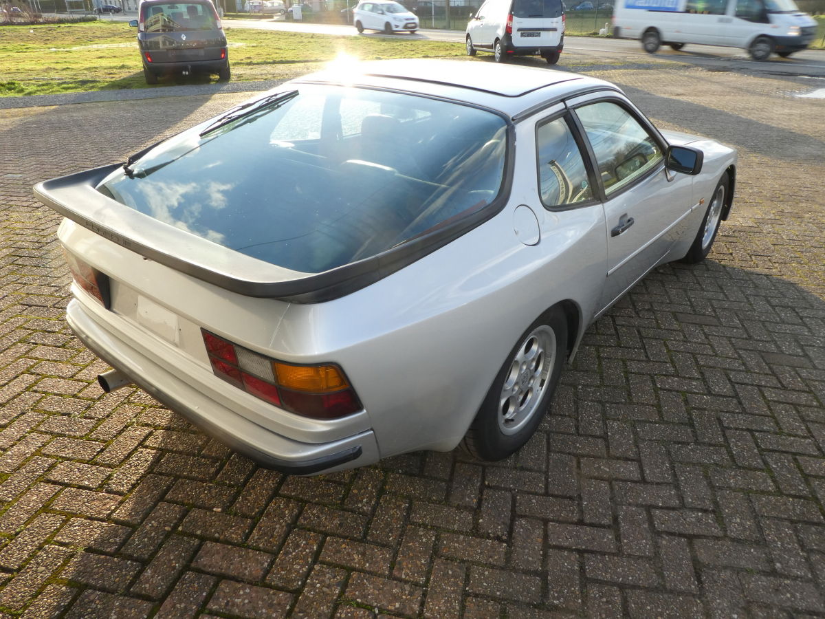 Porsche 944 Oldtimer - Afbeelding 5
