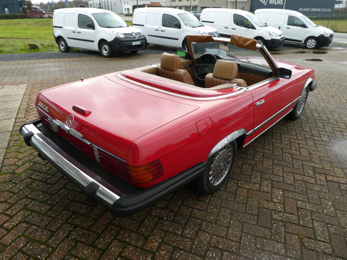 Mercedes 380 SL 107 Oldtimer Cabriolet - Afbeelding 6